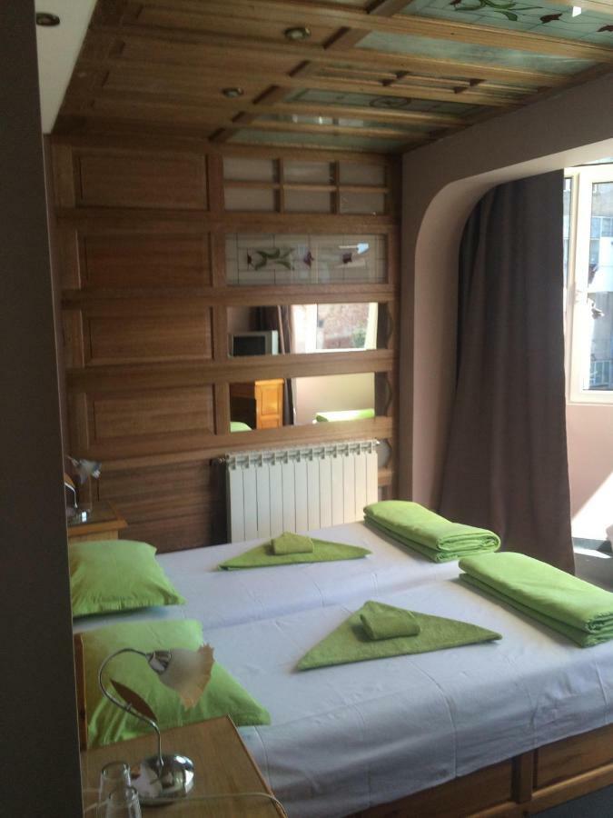 סופיה Pop Bogomil Family Hotel מראה חיצוני תמונה