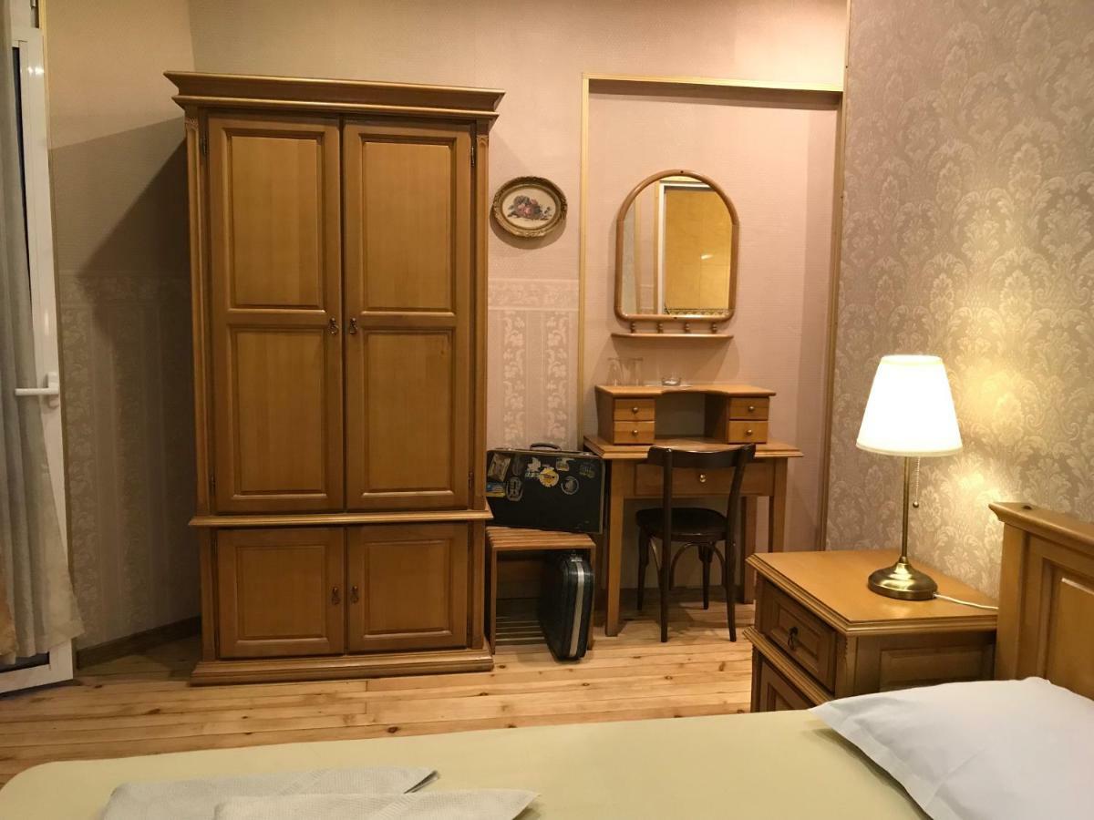 סופיה Pop Bogomil Family Hotel מראה חיצוני תמונה